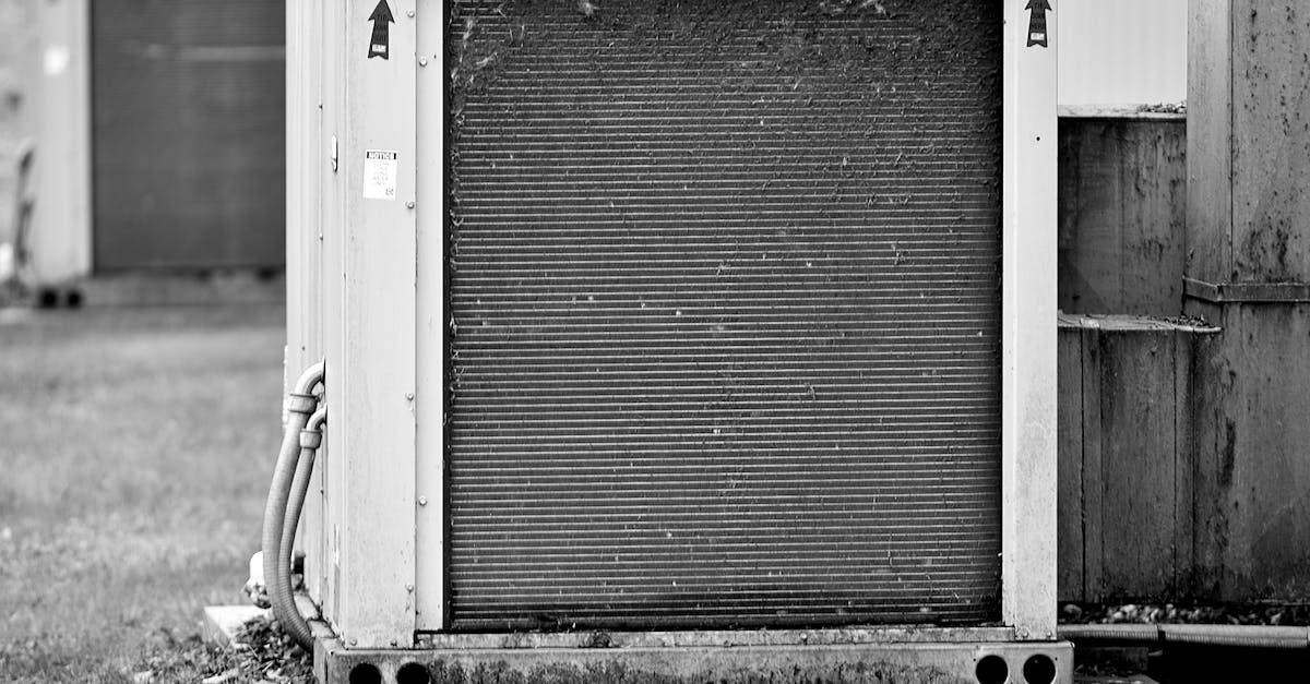 What is an evaporative cooling system and how does it work